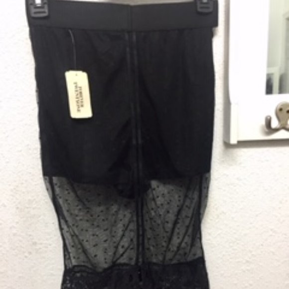 NWT Black lace skirt with shorts sheer polk… - Picture 6 of 6